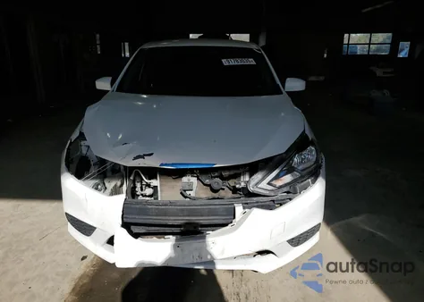 2017 Nissan Sentra S z USA, uszkodzony, nr VIN 3N1AB7AP8HY282671